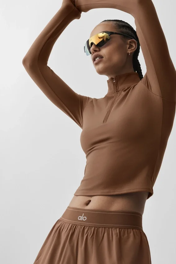 Alo Softsculpt Precision con maniche lunghe e zip a 1/4 - Marrone baciato dal sole