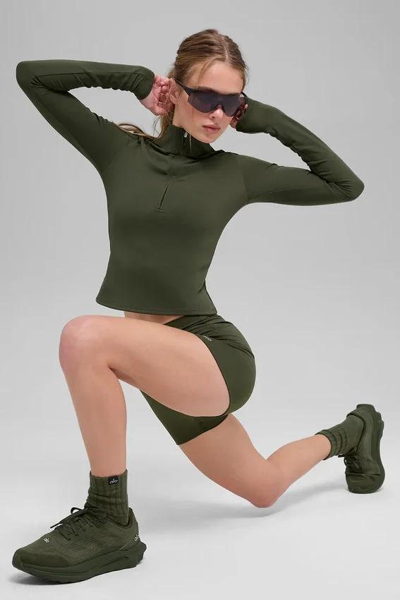 Alo Softsculpt Precision con maniche lunghe e zip a 1/4 - Verde oliva