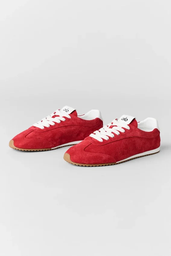 Alo Sunset Sneaker - Rosso Candy Heart