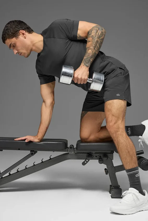Alo Vapor pantaloncini con maniche corte e collo rotondo - Antracite