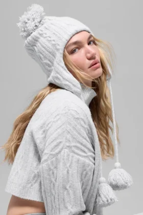 Berretto con paraorecchie Winter Bliss a maglia intrecciata – Grigio melange sportivo