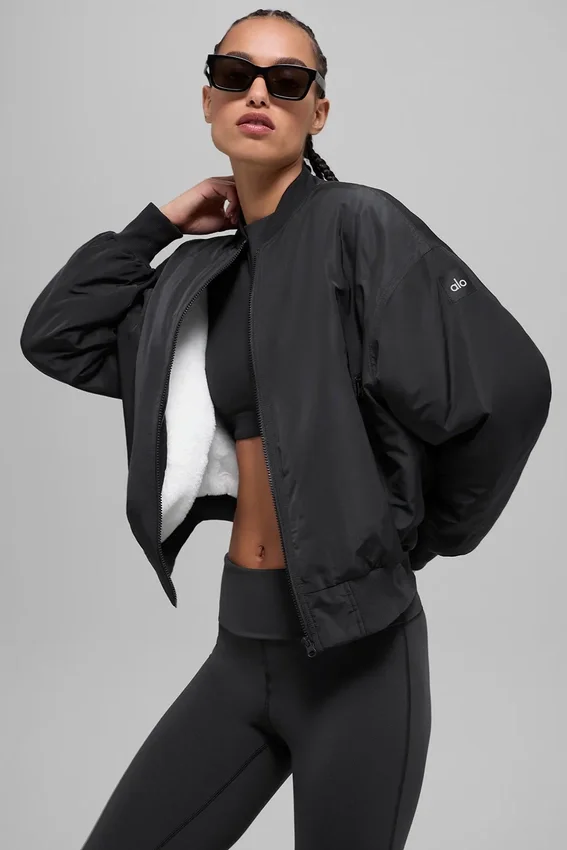 Bomber Urbanite in pelliccia sintetica - Nero/Avorio