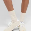 Calze unisex a gamba corta, dal design sobrio - Colore osso