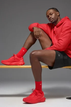 Calze unisex a gamba corta, dal design sobrio – Rosso brillante