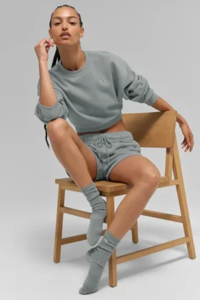 Calze unisex a mezzo gambale dal design sobrio – Grigio lunare