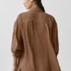 Camicia a maniche lunghe semi-trasparente Golden Hour con bottoni - Marrone Sun Kissed