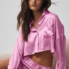 Camicia corta a maniche lunghe in seta lucente con bottoni - Rosa Candy Heart