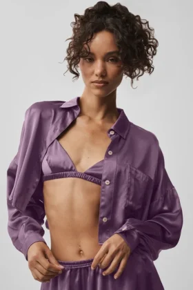 Camicia corta con bottoni in seta lucente a maniche lunghe - Plum Kiss