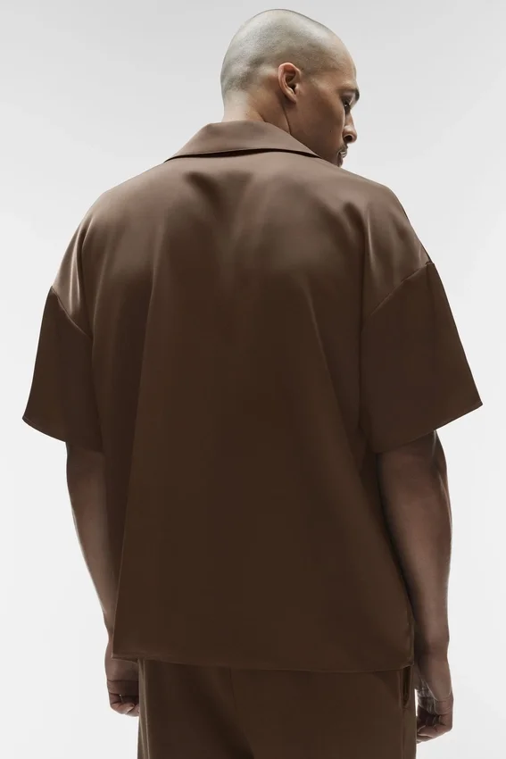 Camicia Satin Horizon a maniche corte con bottoni - Espresso