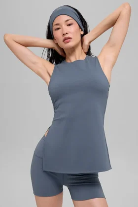 Canotta con reggiseno integrato a lunghezza intera Alo Softsculpt Precision - Bluestone