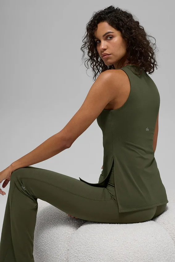 Canotta con reggiseno integrato a lunghezza intera Alo Softsculpt Precision - Verde oliva