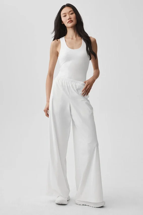 Canotta con reggiseno integrato Alo Softsculpt No Nonsense - Bianco