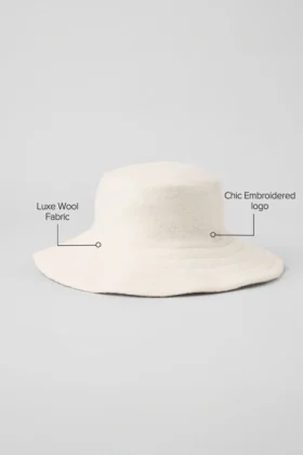 Cappello a secchiello in lana merino – Avorio