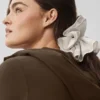 Elastico per capelli oversize "Sweet Nothing" in rete - Avorio