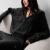 Felpa con cappuccio e zip integrale in lana e cashmere della linea New Class - Nero