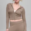 Felpa con cappuccio Noble a zip integrale in misto lana e cashmere a costine - Chai Latte