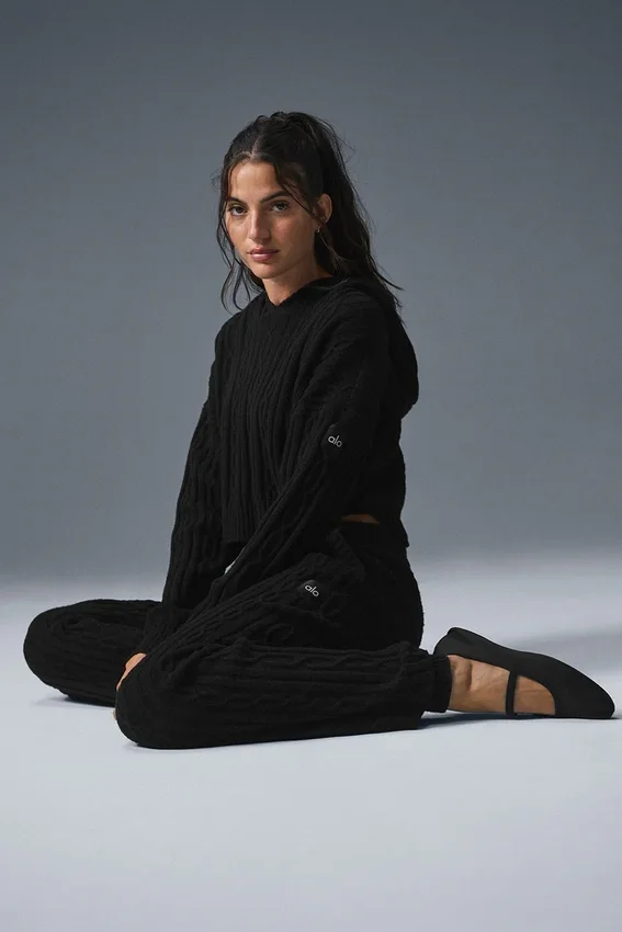Felpa con cappuccio Winter Bliss a maglia intrecciata - Nero
