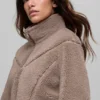 Giacca corta Sherpa con tagli laterali - Chai Latte