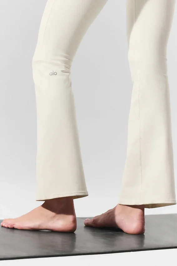 High-Waist Airbrush 7/8 bootcut legging - Avorio