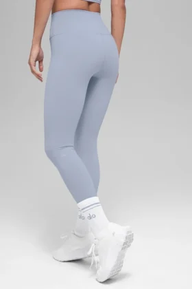 High-Waist Airbrush Legging 7/8 con effetto aerografo – Brina invernale