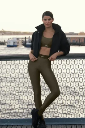 High-Waist Leggings Suit up di Airlift - Olive Tree/Olive Tree