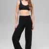 High-Waist New Class wide leg pants in wool and cashmere - Black