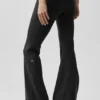 Leggings Airbrush a vita bassa e gamba svasata - Nero