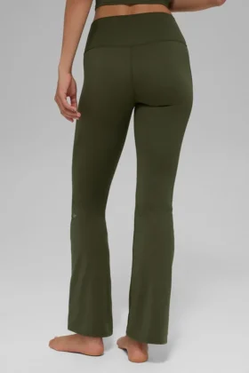 Leggings High-Waist 7/8 con taglio svasato Alo Softsculpt – Verde oliva