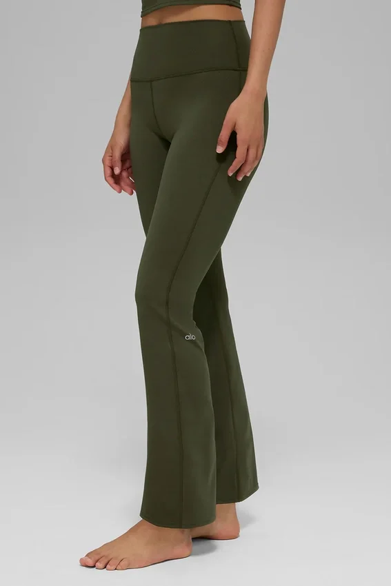 Leggings High-Waist 7/8 con taglio svasato Alo Softsculpt - Verde oliva