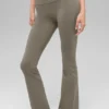 Leggings High-Waist Airbrush con taglio bootcut 7/8 - Cacao chiaro