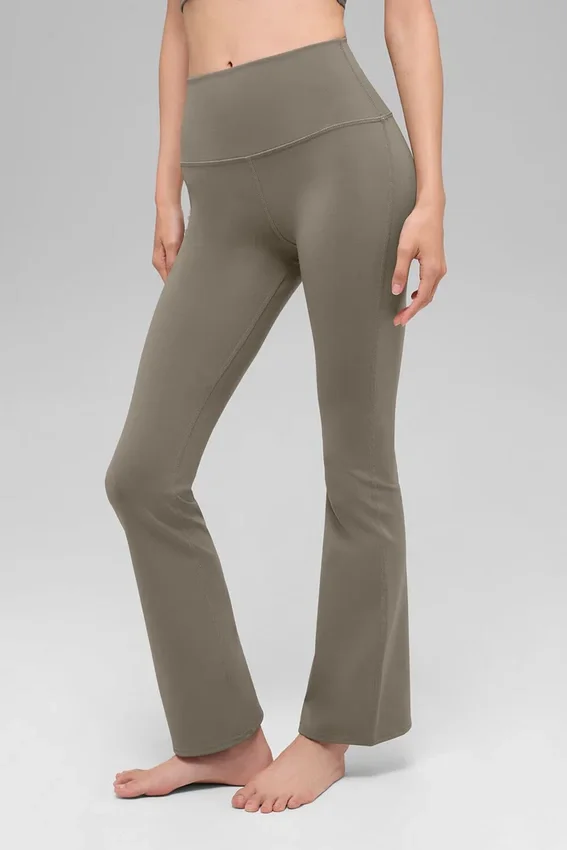 Leggings High-Waist Airbrush con taglio bootcut 7/8 - Cacao chiaro