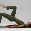 Leggings High-Waist con taglio svasato Alo Softsculpt - Verde oliva
