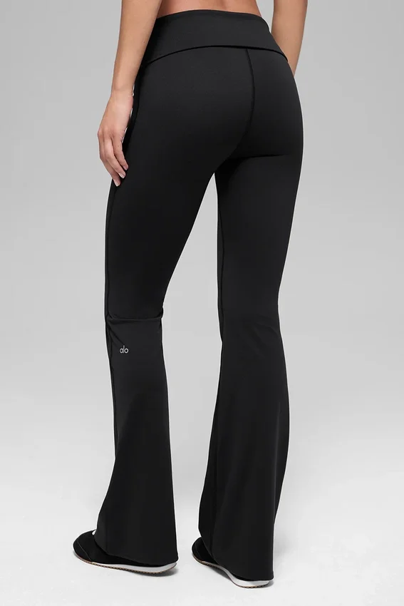 Leggings svasati con orlo ribattuto Alo Softsculpt - Nero