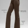 Leggings svasati con orlo ripiegato Alo Softsculpt - Espresso