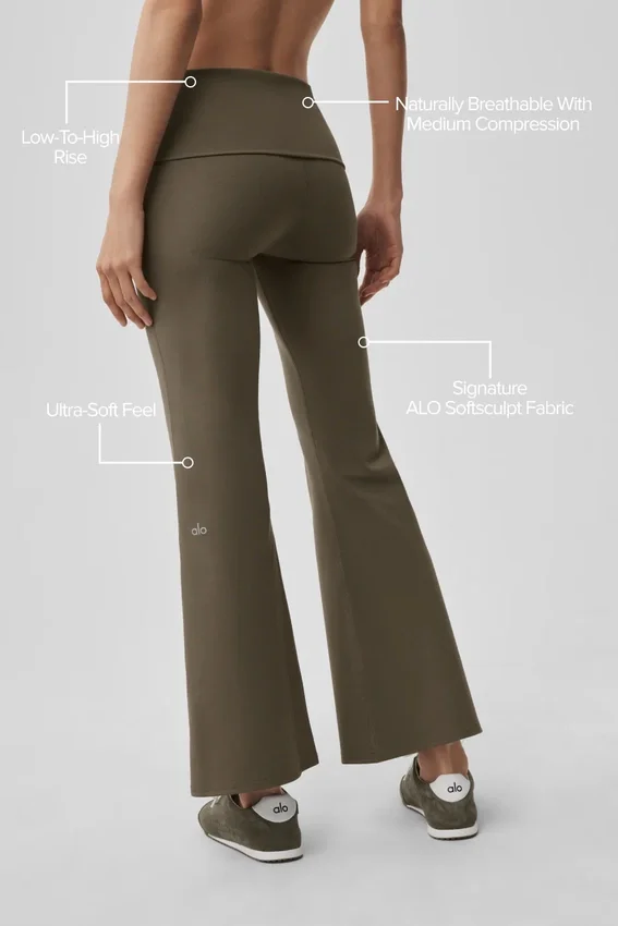 Leggings svasati con risvolto 7/8 Alo Softsculpt - Olive Tree