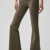Leggings svasati con risvolto 7/8 Alo Softsculpt - Olive Tree