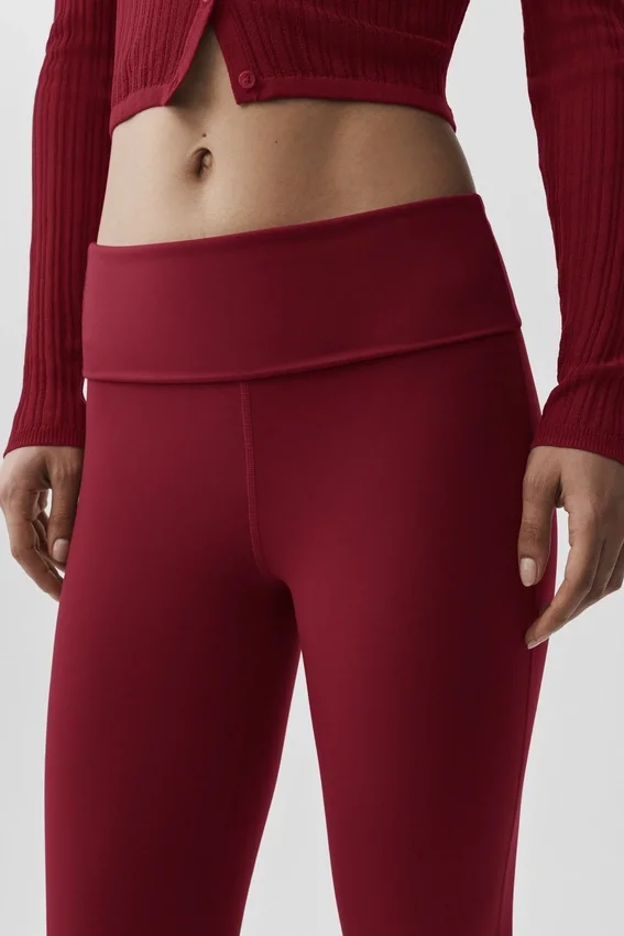 Leggings svasati con risvolto 7/8 Alo Softsculpt - Rosso Summer Romance