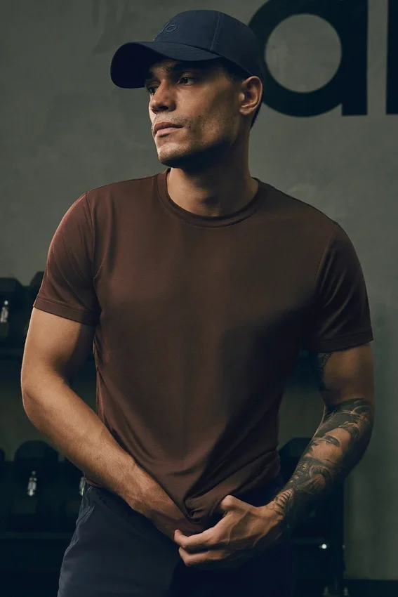 Maglia a maniche corte con collo rotondo Conquer Reform - Brownstone