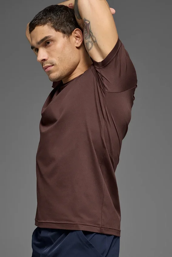 Maglia a maniche corte con collo rotondo Conquer Reform - Brownstone
