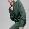 Maglia a maniche lunghe con collo alto "Weekend Escape" in tessuto a nido d'ape - Verde trifoglio
