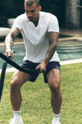 Maglia a pantaloncini con collo rotondo Alo Vapor - Bianco