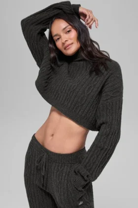 Maglia a trecce corta a collo alto Winter Bliss a maniche lunghe – Grigio scuro melange