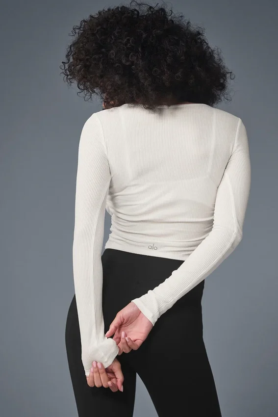 Maglia con maniche lunghe e arricciature - Avorio
