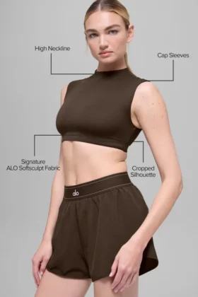 Maglietta a maniche corte Alo Softsculpt Capped out – Espresso