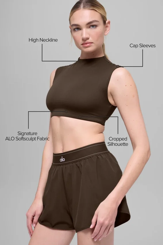Maglietta a maniche corte Alo Softsculpt Capped out - Espresso