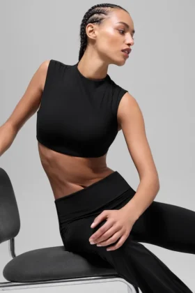 Maglietta a maniche corte con collo arrotondato Alo Softsculpt - Nero
