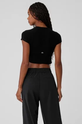 Maglietta a maniche corte cropped Sea Coast a costine – Nero