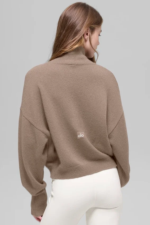 Maglione a collo alto corto New Class in lana e cashmere - Chai Latte