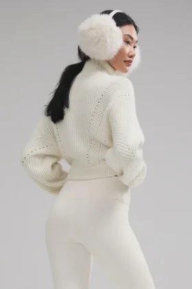 Maglione a collo alto in cashmere “Winter Magic” – Avorio
