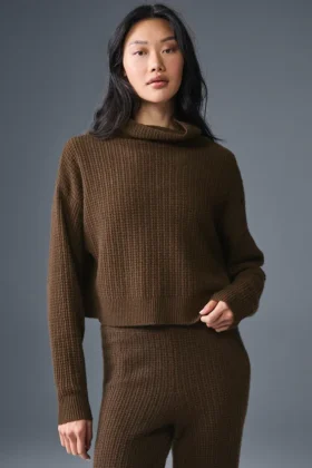 Maglione a collo alto in morbido cashmere a trama a nido d’ape - Espresso